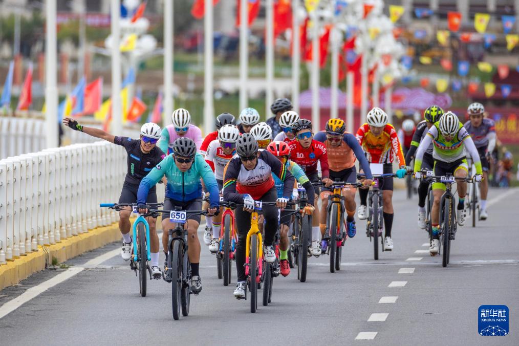 公路自行车, 姜帆, 姜帆