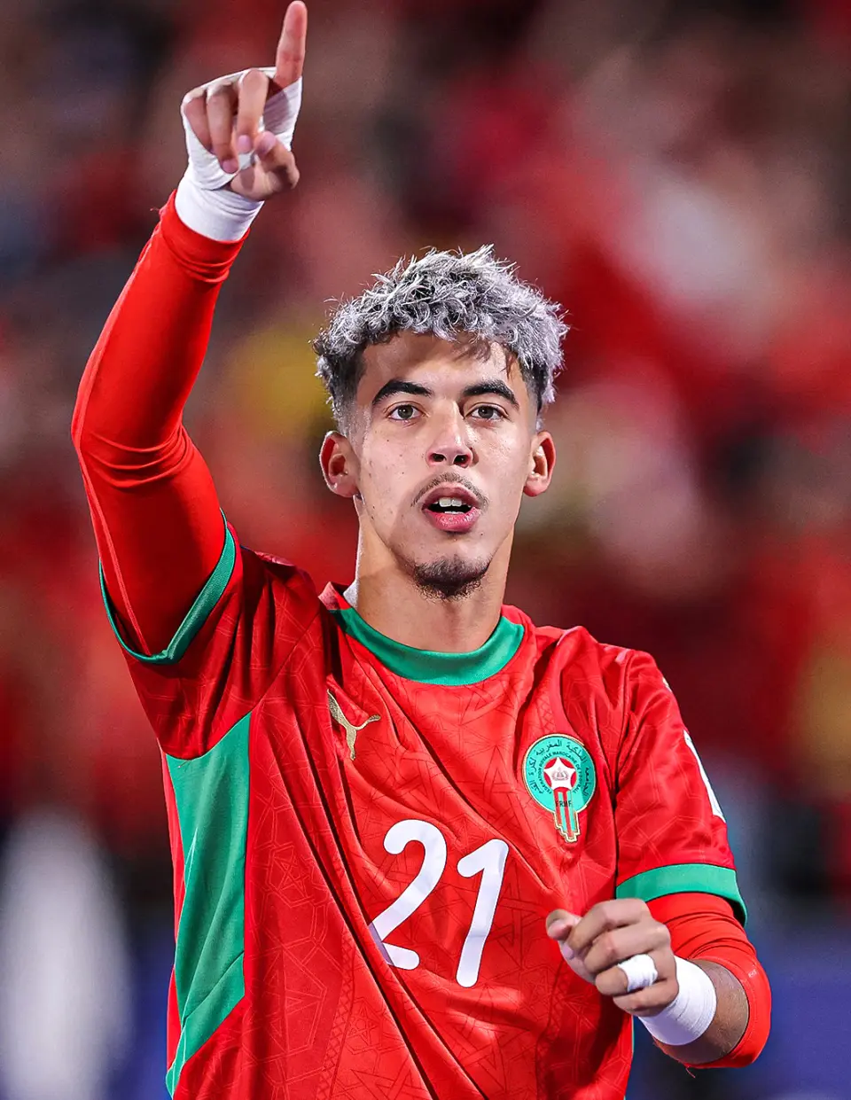 https, 俱乐部现在, 先斩西班牙